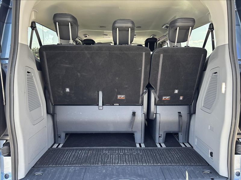 Ford Tourneo Custom 2,0 EcoBlue 125kW Titanium L2 - fotka 10 z 38