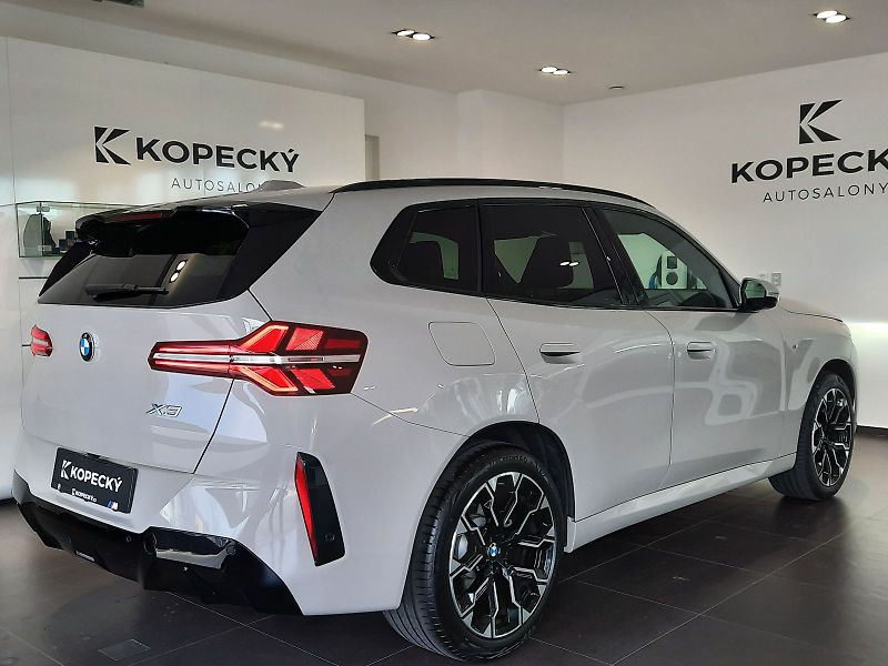 BMW X3 (2025) xDrive 20d M Sport - fotka 6 z 16
