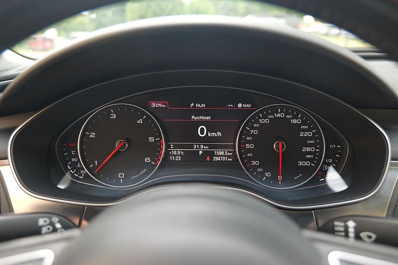 Audi A6 3.0 TDI 180kW KESSY Paměť Taž - fotka 22 z 34