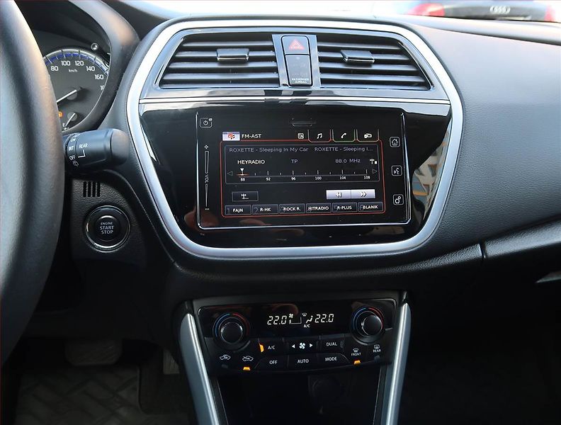 Suzuki SX4 S-Cross (2019) 1.4 BoosterJet, Automat, ČR - fotka 12 z 21