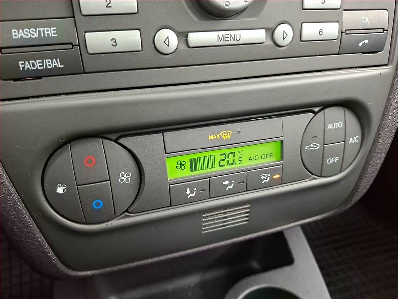 Ford Fusion (2009) 1.6, ČR,1.maj, po STK - fotka 14 z 15