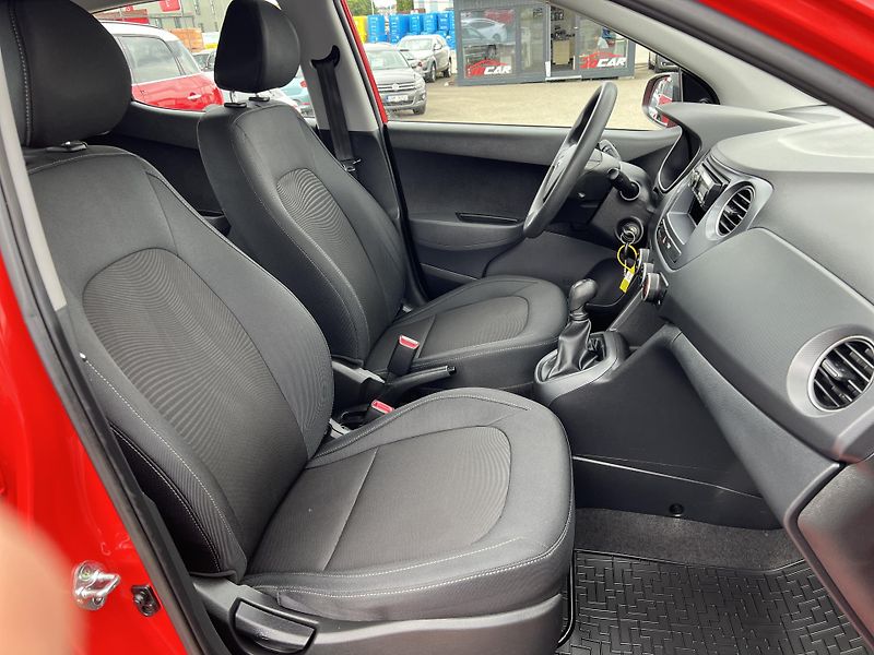 Hyundai i10 1.0i 49kw ABS KOUPENO V ČR - fotka 23 z 31