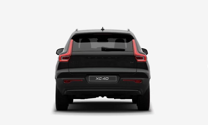Volvo XC40 (2026) B4 AUT PLUS BLACK EDITION  - fotka 8 z 16