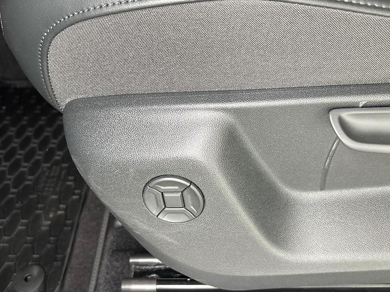 Volkswagen Tiguan Life - fotka 28 z 31