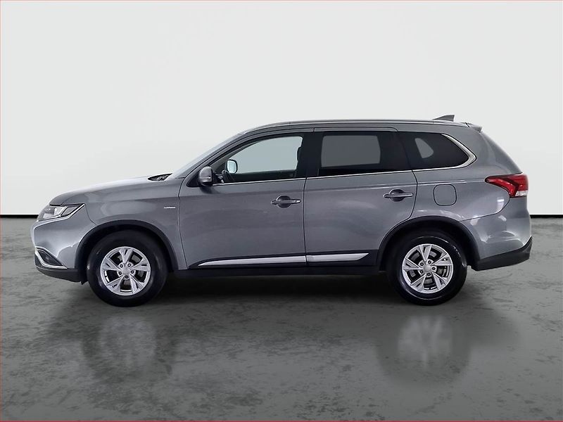 Mitsubishi Outlander (2021) Intense 2.0, Automat - fotka 3 z 20