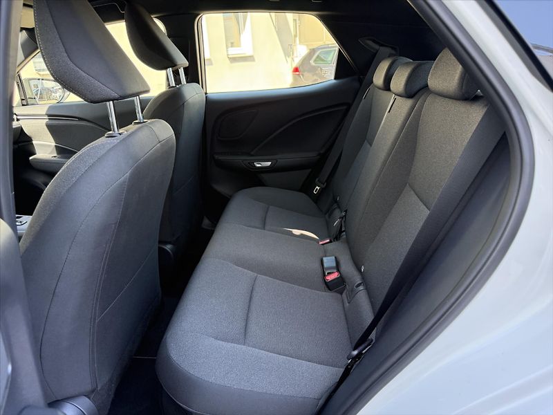 Lexus LBX 1,5 Business - fotka 10 z 22