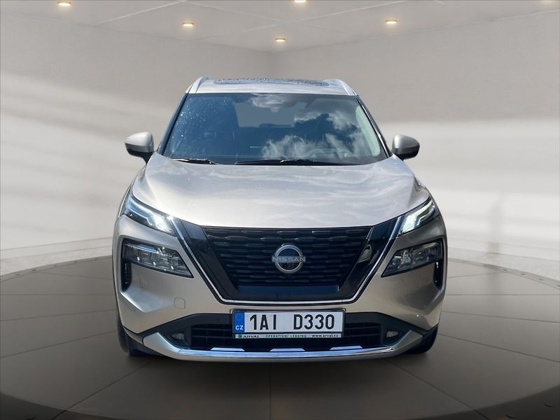 Nissan X-Trail 1,5 e-P. e-F. TEKNA AWD AT - fotka 2 z 11