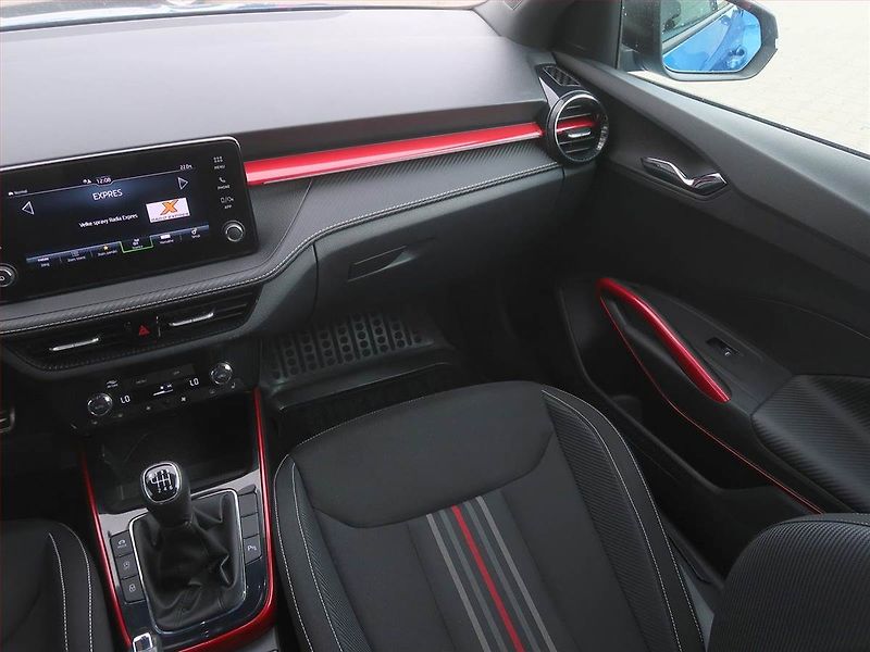 Škoda Fabia (2024) Monte Carlo 1.0 TSI - fotka 8 z 17