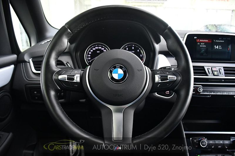 BMW Řada 2 216d GT TAŽNÉ ČR 7MÍST 1M - fotka 28 z 54