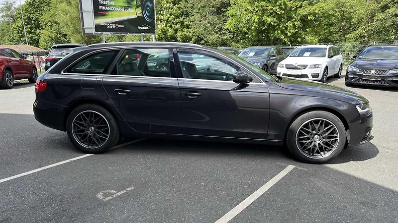 Audi A4 Avant B8 2.0 TDi 110 kW PO ROZVODECH - fotka 5 z 17