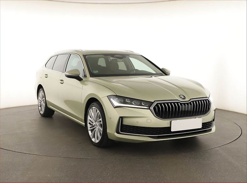 Škoda Superb (2024) 2.0 TDI - fotka 1 z 22