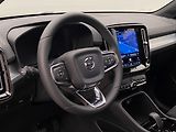Volvo XC40 (2026) B3 AUT DARK ULTRA  - náhled 3