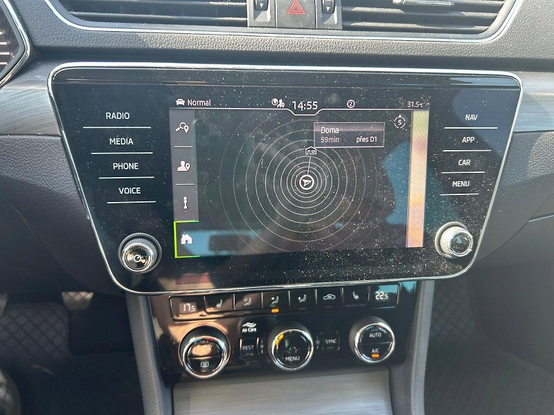 Škoda Superb (2023) COM GRT STY TD 110/2.0 6MP - fotka 19 z 30