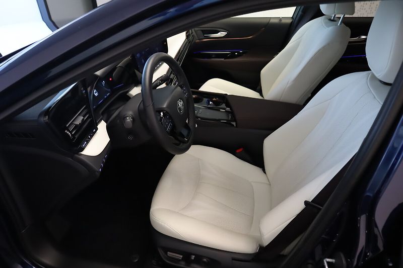 Toyota Mirai FCEV (182 k) Executive VIP Whi - fotka 8 z 17