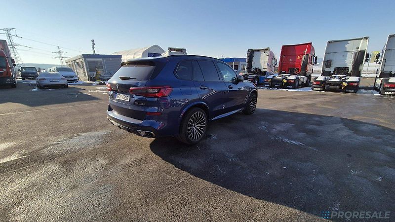 BMW X5 M50D 3,0 294 kW - fotka 7 z 19