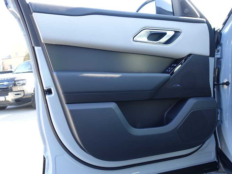 Land Rover Range Rover Velar 3,0 Dynamic SE D300 - fotka 14 z 41