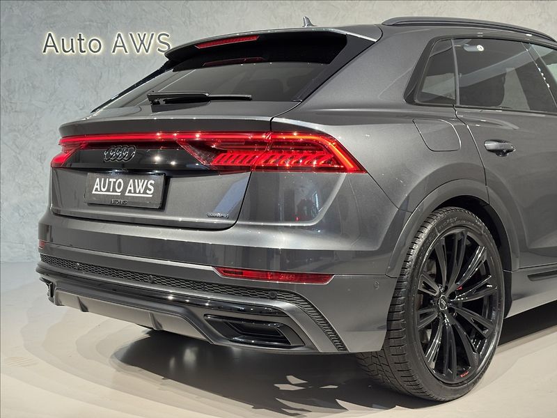 Audi Q8 3,0 TDi  S-Line HD LED Záruka - fotka 11 z 50
