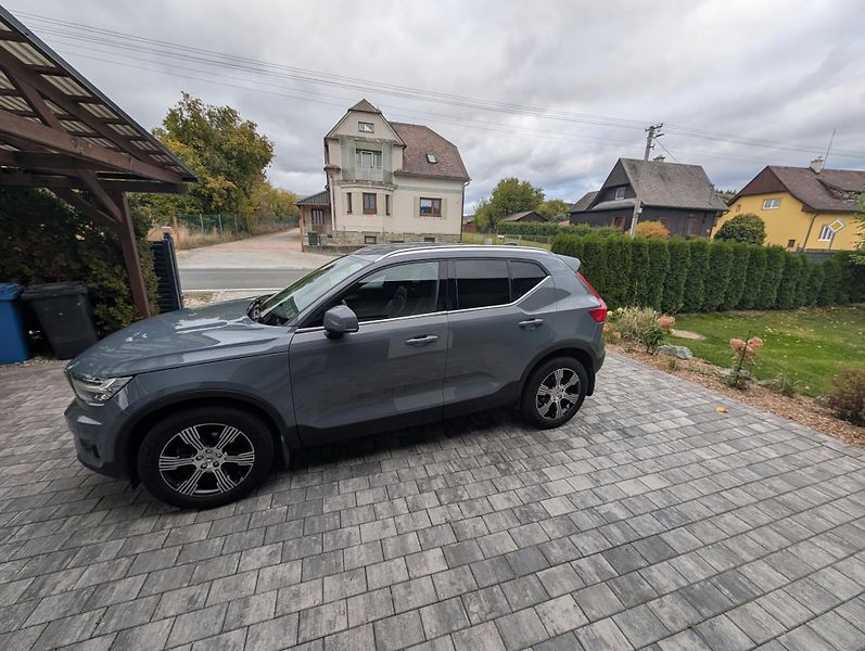Volvo XC40 D3 Inscription Geartronic - fotka 4 z 11