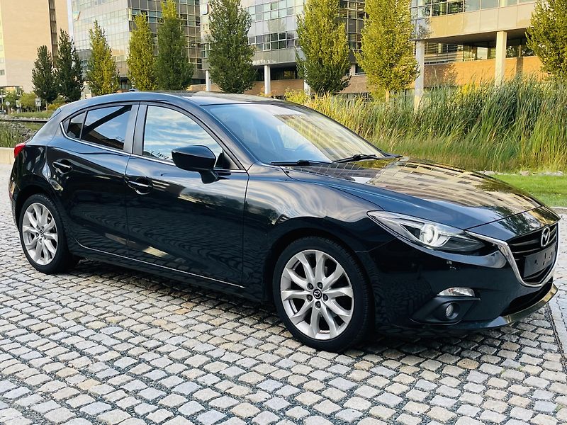 Mazda 3 2.0i MANUÁL VÝHŘEV SENZORY LED - fotka 9 z 40