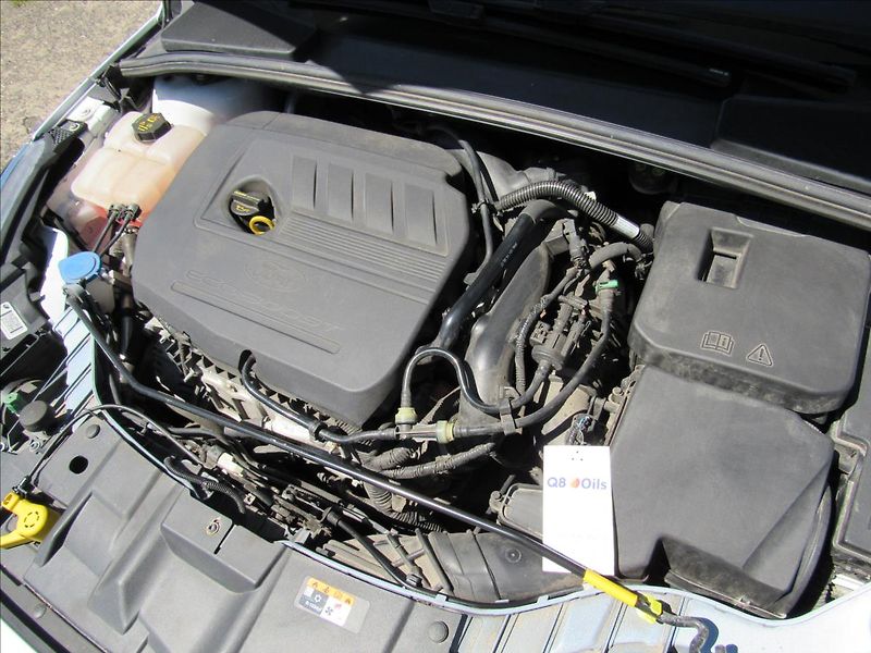 Ford Focus 1,5 Ecoboost 134kW ST-Line - fotka 27 z 28