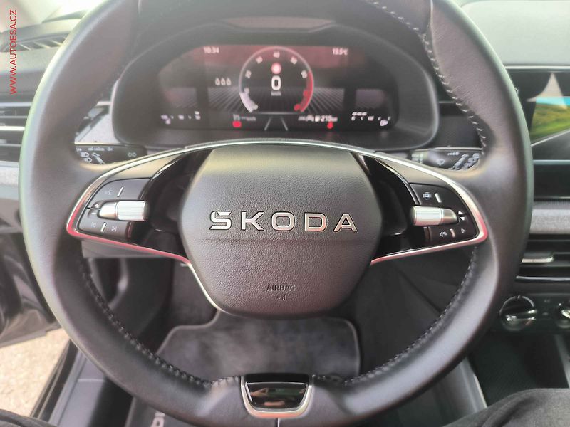 Škoda Kamiq (2025) 1.0TSi, LED, AC, temp - fotka 17 z 22
