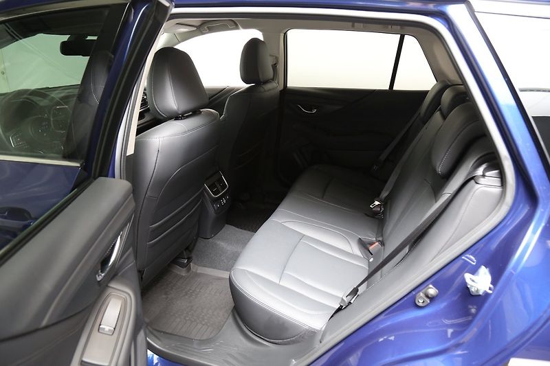 Subaru Outback 2.5i 4WD Comfort - fotka 7 z 22
