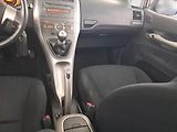 Toyota Auris (2008) 1.4 D-4D, Serv.kniha - náhled 8