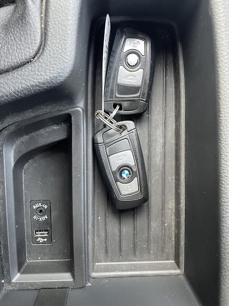BMW Řada 3 318D - fotka 19 z 22