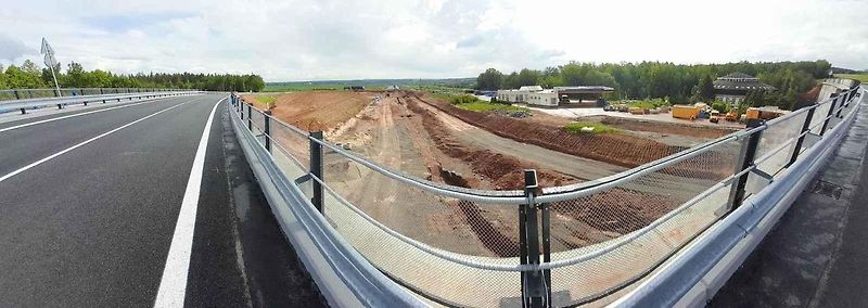 Otevření nového mostu na takzvané jesenické křižovatce. Pátek 16. května 2025.