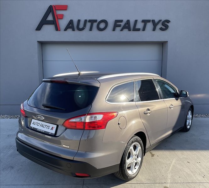 Ford Focus 1,6 TDCi 85KW AUT.KLIMA - fotka 3 z 23