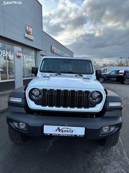 Jeep Wrangler (2024) 2.0T Rubicon Unlimited - fotka 5 z 11