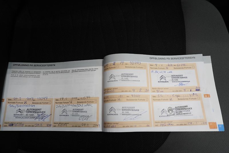 Citroën C4 Picasso 1.6-16V 1 MAJITEL ZNAČKOVÝ S. - fotka 25 z 27