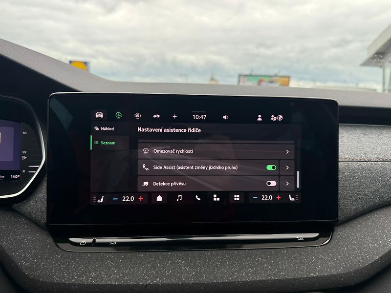 Škoda Octavia Top Selection 2.0 TDI 110kw DS - fotka 17 z 29