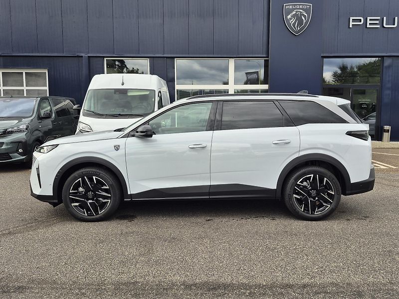 Peugeot 5008 (2025) GT Hybrid 136 e-DCS6  - fotka 2 z 23