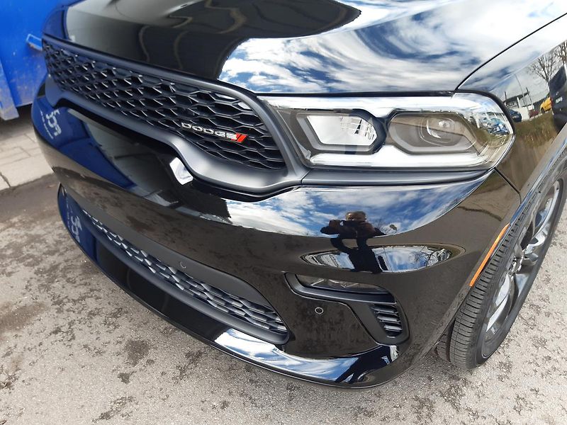 Dodge Durango (2026) 5,7 V8 HEMI  R/T 4x4 - fotka 15 z 48