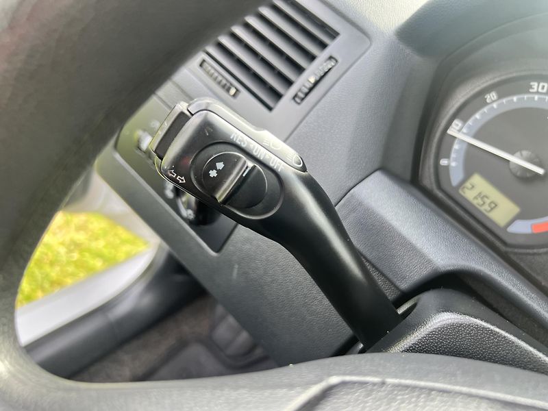 Škoda Fabia 1.4 59KW,TZ,KLIMA,TEMPOMAT,ESP - fotka 36 z 45