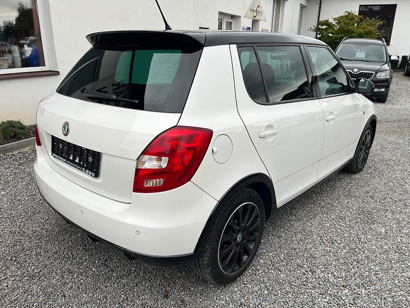 Škoda Fabia (2011) 1.2 TSi Monte Carlo Top Stav - fotka 3 z 26