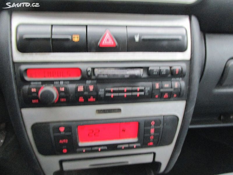 Seat Toledo 1,9TDI-81KW-NOVÁ STK+1.MAJITEL - fotka 11 z 15