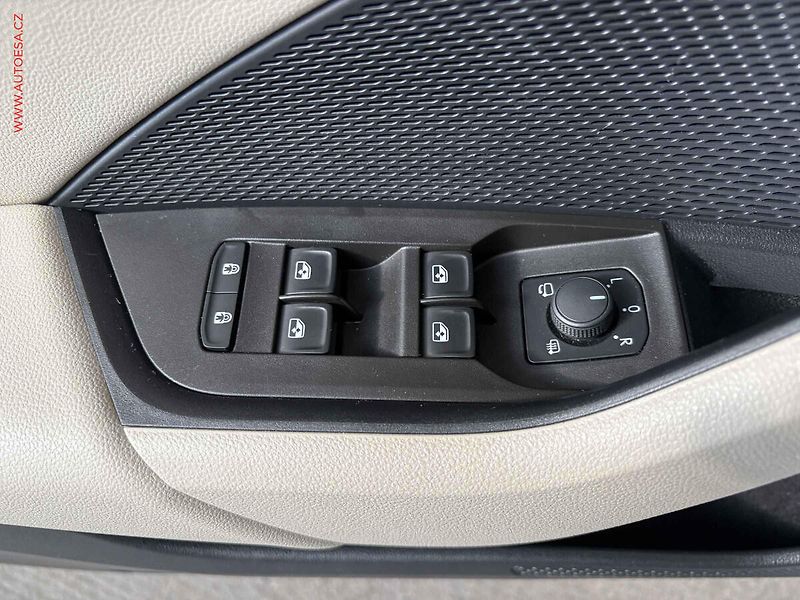 Škoda Octavia (2021) 2.0 TDi, ČR, Style - fotka 12 z 19