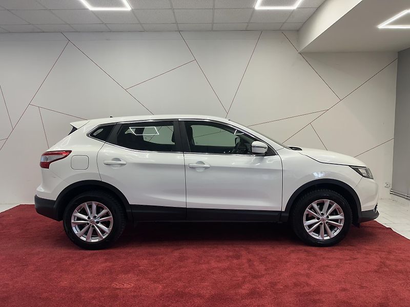 Nissan Qashqai (2016) 1.2 85kw*1. MAJ*CZ*NAVI*TEMPO. - fotka 5 z 17