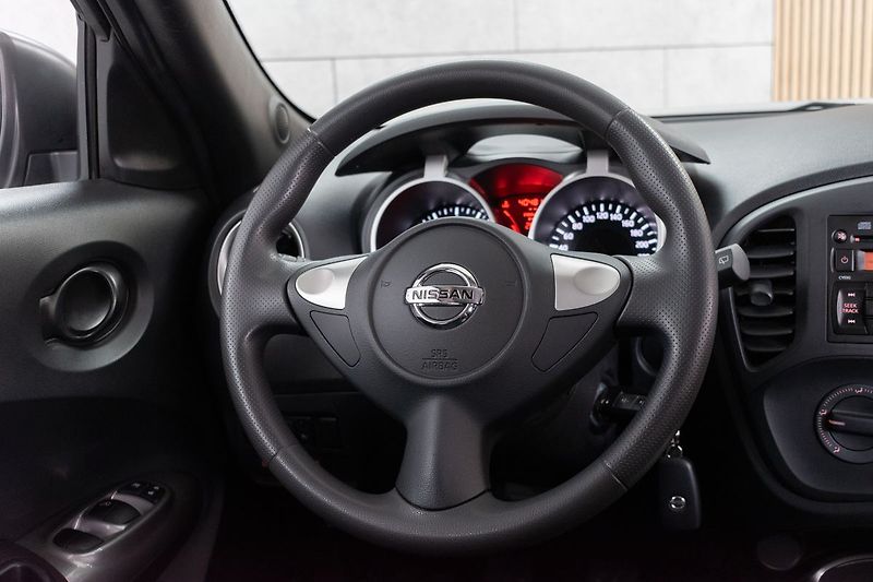 Nissan Juke 1.6i 69kW *KLIMA*ČR* - fotka 16 z 29