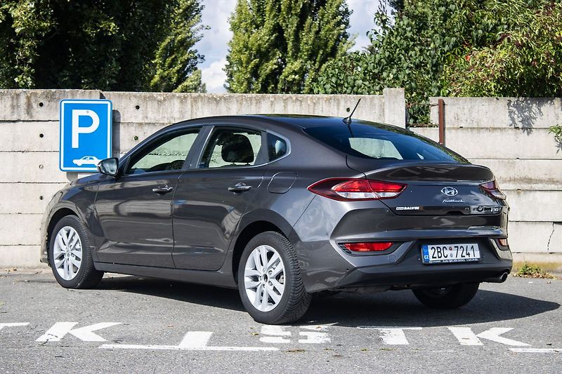 Hyundai i30 - fotka 7 z 20
