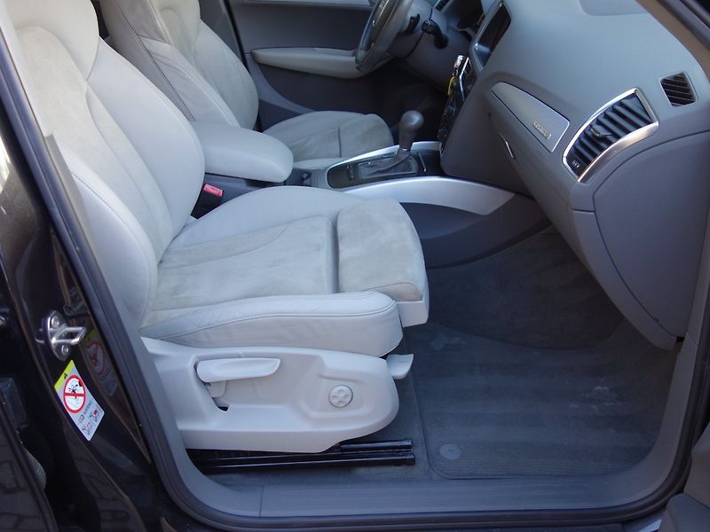 Audi Q5 (2009) 2.0TFSI 155kW QUATTRO - fotka 25 z 43