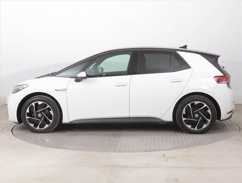 Volkswagen ID.3 (2022) Pro Perf. (62 kWh), SoH 89% - fotka 3 z 18