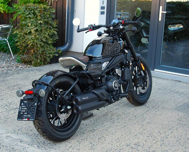 CFMOTO (2026) 450CL-C Bobber BLACK - fotka 12 z 25