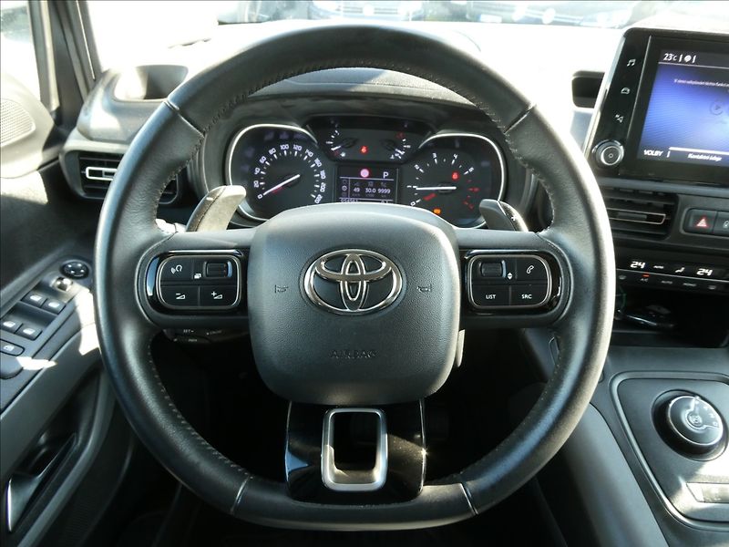 Toyota ProAce City Verso 1,2 T 96kW Long 7.míst,AT8,ČR - fotka 34 z 44