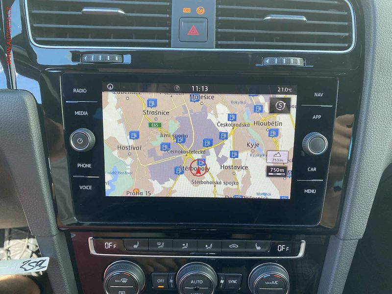 Volkswagen Golf (2019) 2.0 TSi, GTi, DSG, 180kW, - fotka 17 z 19