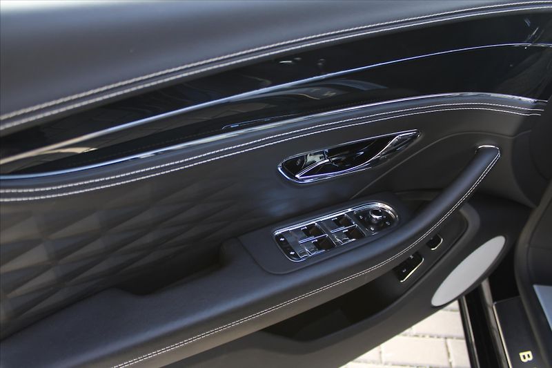 Bentley Continental Flying Spur 6.0 W12 MULLINER FIRST EDITION - fotka 39 z 40
