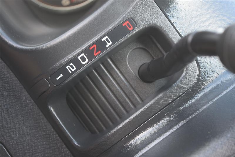 Honda CR-V 2,0 I 110KW AUTOMAT NÍZKÉ KM - fotka 46 z 50