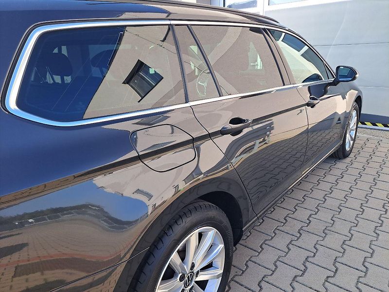 Volkswagen Passat (2022) 1.5 TSI DSG, ZÁRUKA - fotka 13 z 35